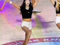 开云体育入口-包含韩国篮球联赛日常啦啦队表演，蓝裙啦啦操燃爆全场的词条