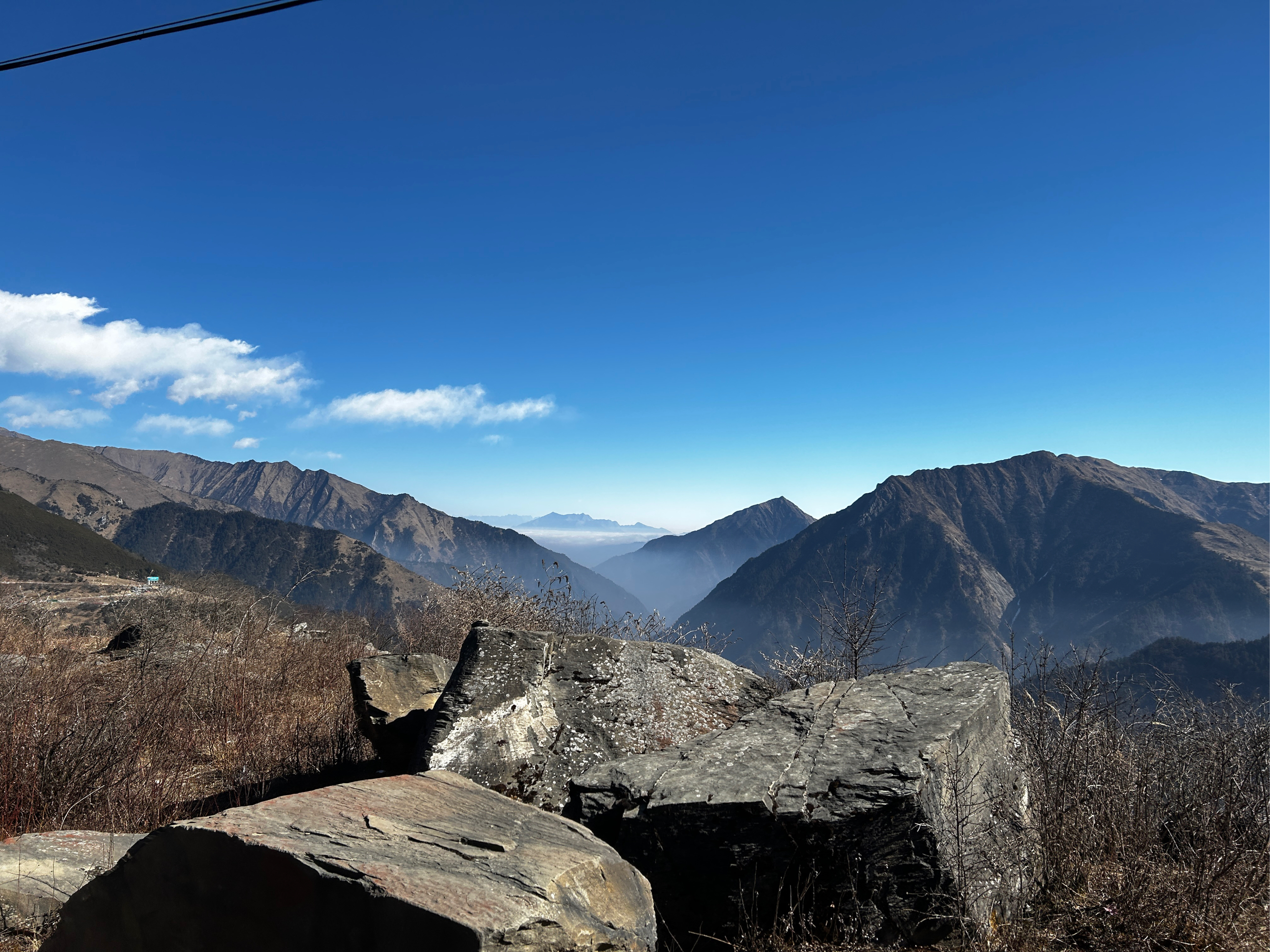 关于武桐桐更新社媒晒风景：这么美的天，一切都会好起来的的信息